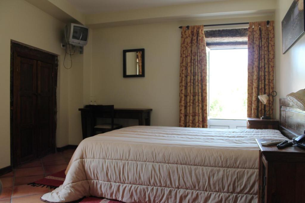 Soadro Do Zezere Hotel Valhelhas Ruang foto